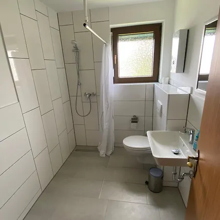 Apartment Gaestezimmer Tracht Nauort