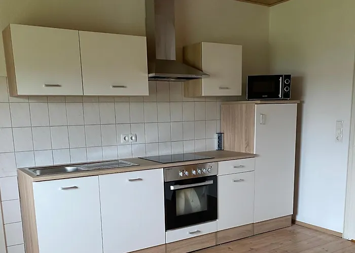 Gaestezimmer Tracht * Nauort